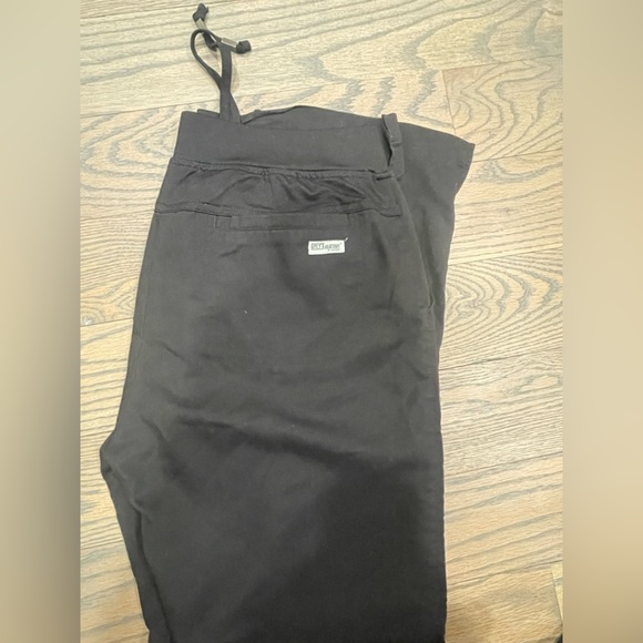 Grey's Anatomy Black scrub Wear Pants - Picture 3 of 3